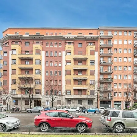 Apartment Mondrian Style House